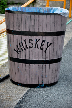 Whiskey trash barrel